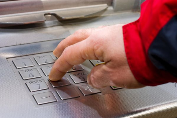 银泰融通 套现的“游乐园”